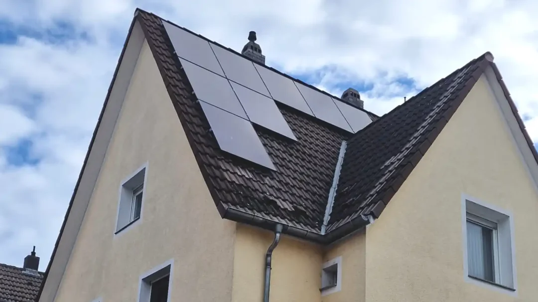 Einfamilienhaus mit Zwerchdach